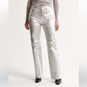 Abercrombie High Rise 90’s Relaxed Chrome Jeans. Multiple sizes Make offer nwot